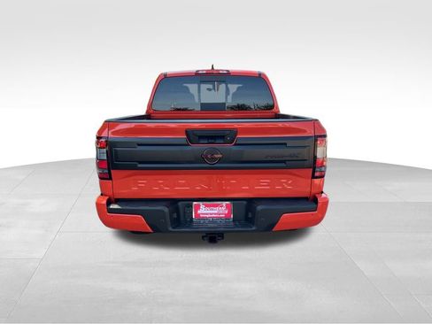 New 2025 Nissan Frontier PRO-4X w/ Pro Convenience Package image 3