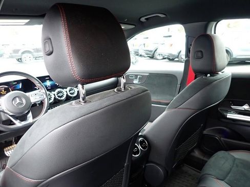 Used 2023 Mercedes-Benz GLA 35 AMG 4MATIC image 16