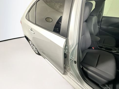 Used 2024 Toyota Corolla LE FWD image 27