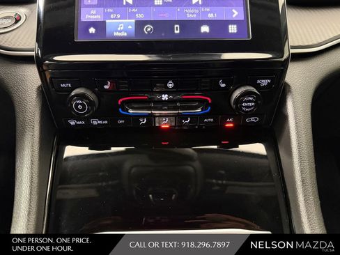 Used 2023 Jeep Grand Cherokee L Laredo AWD/4WD image 29