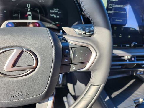 New 2026 Lexus RX 450h AWD image 16