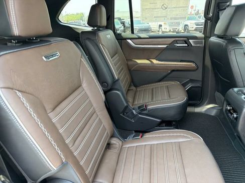 New 2026 GMC Acadia Denali Ultimate FWD image 22
