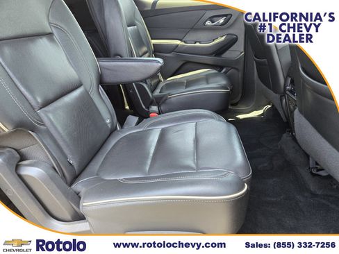 Used 2022 Chevrolet Traverse Premier w/ Redline Edition FWD image 13