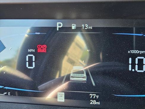 New 2025 Hyundai Elantra Sport image 11