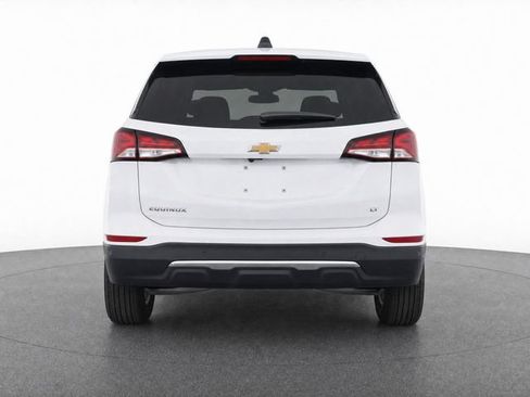 Used 2024 Chevrolet Equinox LT FWD image 3