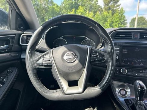 Used 2023 Nissan Maxima Platinum w/ Sport Mat Group FWD image 20