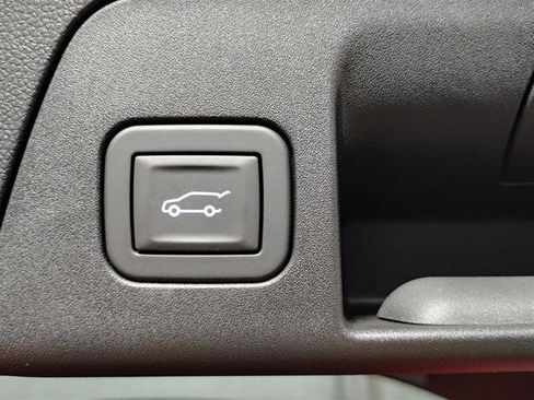 New 2025 Buick Envision Sport Touring image 14