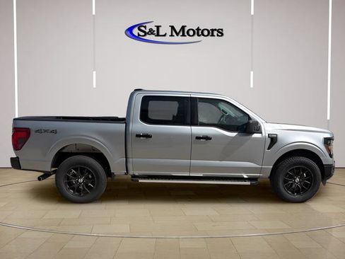 Used 2025 Ford F150 XLT w/ Equipment Group 301A Standard AWD/4WD image 8