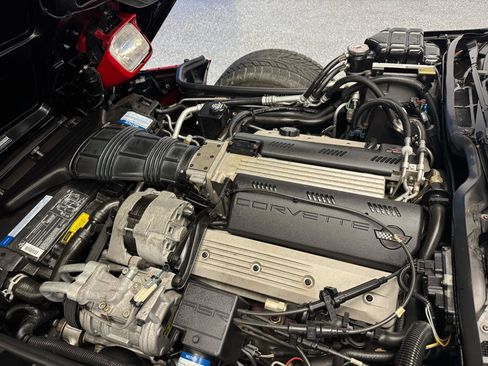 Used 1992 Chevrolet Corvette Convertible RWD image 27