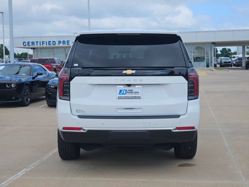 Used 2025 Chevrolet Tahoe LS RWD image 6