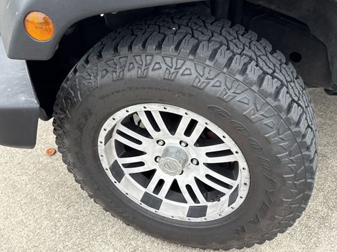 Used 2012 Jeep Wrangler Sport image 6