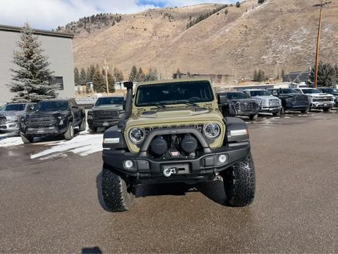 New 2025 Jeep Wrangler Unlimited Rubicon w/ Convenience Group AWD/4WD image 5