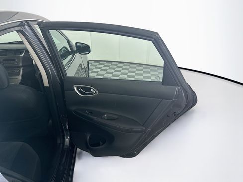 Used 2014 Nissan Sentra SV FWD image 26