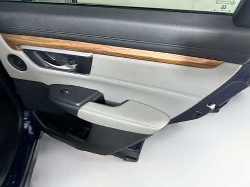 Used 2019 Honda CR-V Touring image 31