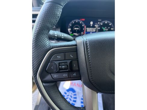 Used 2025 Toyota Tacoma TRD Off-Road w/ TRD Off Road Upgrade Package AWD/4WD image 19