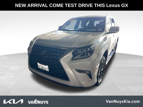 Used 2020 Lexus GX 460 Premium image 2