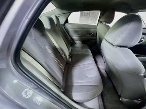 Used 2023 Hyundai Elantra SEL w/ Convenience Package FWD image 26