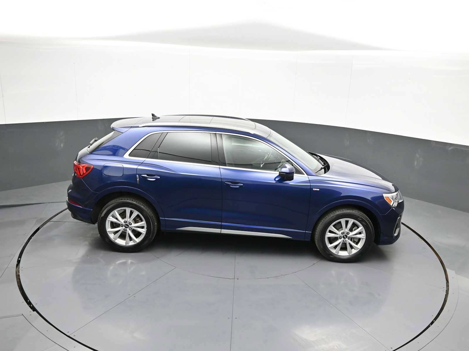 Used 2023 Audi Q3 2.0T Premium Plus AWD/4WD image 36