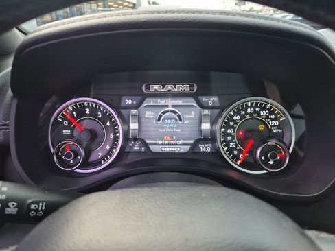 Used 2019 RAM 1500 Laramie AWD/4WD image 21