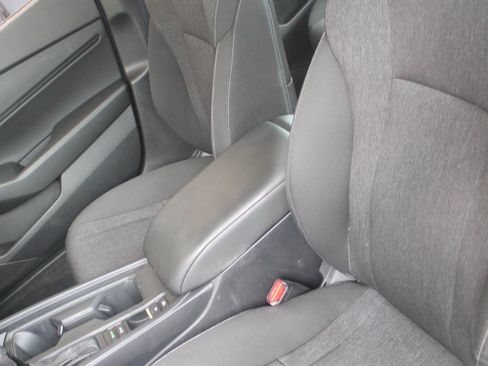 Used 2023 Honda Accord EX image 16