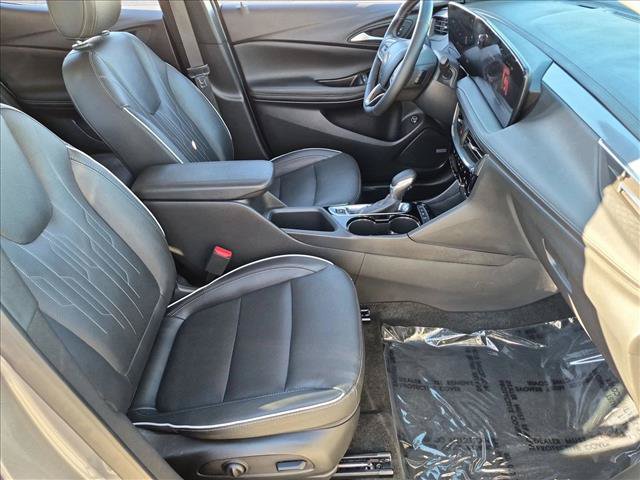 Used 2025 Buick Encore GX Avenir w/ Avenir Technology Package AWD/4WD image 20