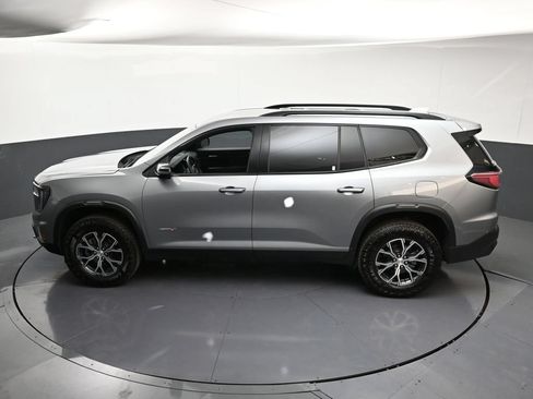 Used 2026 GMC Acadia AT4 w/ Luxury Package AWD/4WD image 17