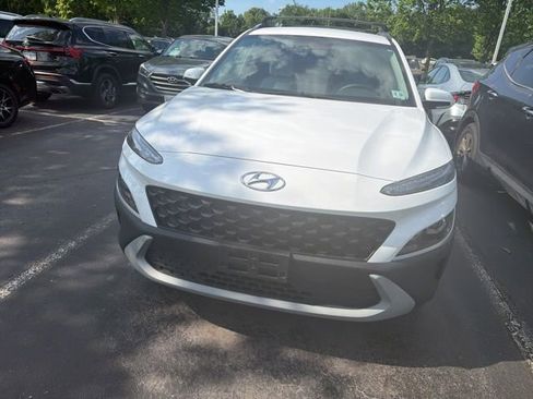 Used 2023 Hyundai Kona SEL AWD/4WD image 4