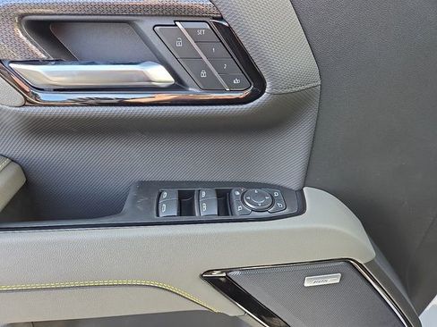 New 2026 Chevrolet Silverado 1500 ZR2 image 10