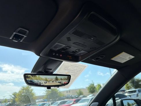 Used 2023 Cadillac XT6 Premium Luxury w/ Technology Package FWD image 29