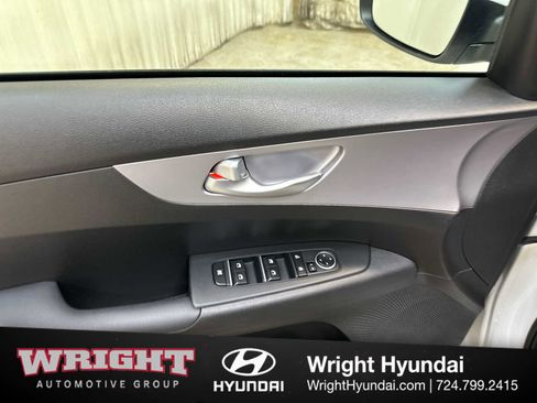 Used 2023 Kia Forte LXS w/ LXS Technology Package image 10