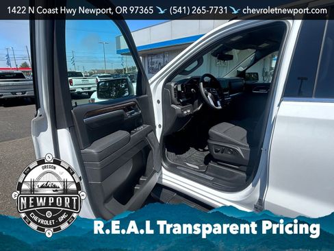 New 2026 GMC Sierra 1500 SLE w/ X31 Off-Road Package AWD/4WD image 12