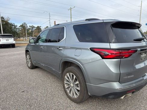 Used 2023 Chevrolet Traverse Premier image 5