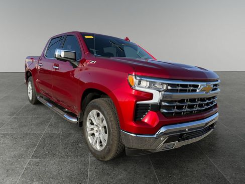 Used 2025 Chevrolet Silverado 1500 LTZ w/ Z71 Off-Road Package AWD/4WD image 9