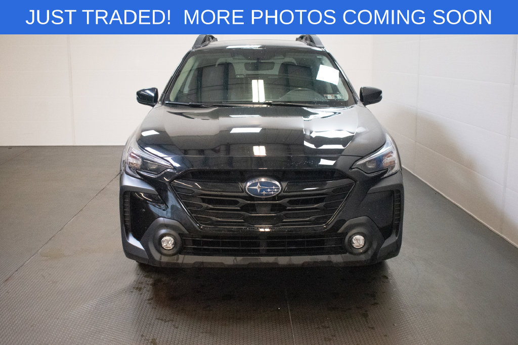 Used 2025 Subaru Outback Onyx Edition XT AWD/4WD image 2