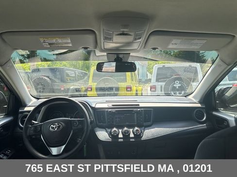 Used 2018 Toyota RAV4 LE w/ All Weather Liner Package AWD/4WD image 13