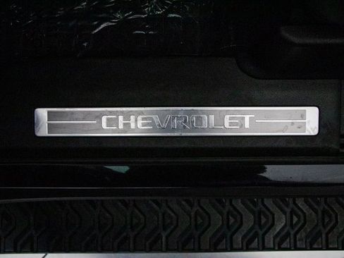 Used 2021 Chevrolet Tahoe Z71 image 30