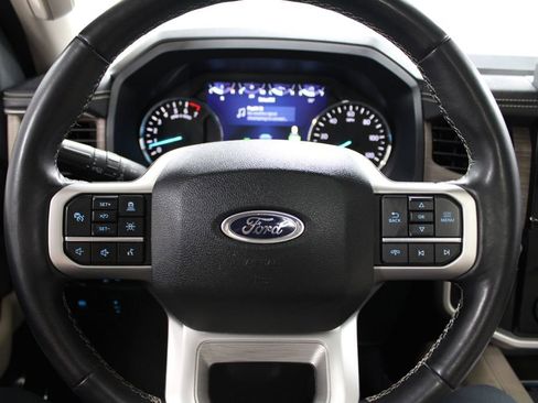 Used 2024 Ford Expedition Limited image 40