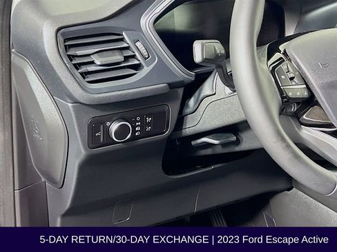 Used 2023 Ford Escape Active image 12
