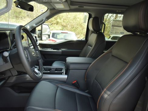 New 2026 Ford F250 Lariat w/ Lariat Ultimate Package image 16