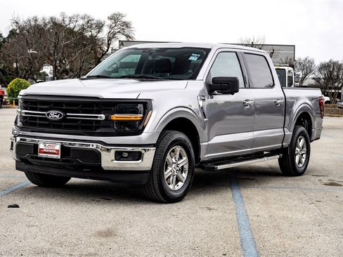 Used 2024 Ford F150 XLT w/ Mobile Office Package image 9
