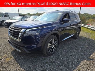 New 2025 Nissan Pathfinder Platinum w/ Cargo Package