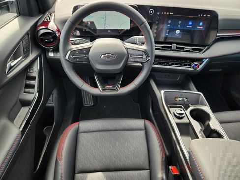 New 2026 Chevrolet Equinox RS w/ Convenience Package III image 9