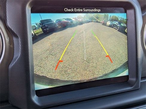 Certified 2018 Jeep Wrangler Unlimited Sahara image 22