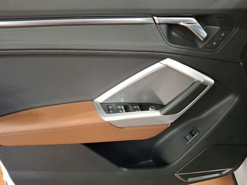 Used 2019 Audi Q3 2.0T Premium Plus w/ Premium Plus Package image 10