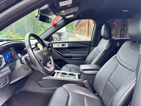 Used 2020 Ford Explorer ST AWD/4WD image 13