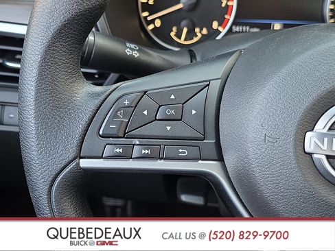 Used 2023 Nissan Altima 2.5 SV FWD image 14