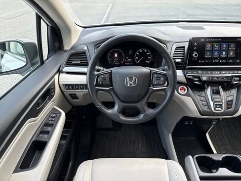 Certified 2025 Honda Odyssey EX-L image 15