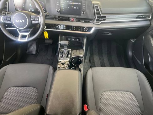 Certified 2023 Kia Sportage LX FWD image 17
