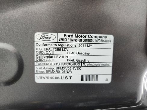 Used 2011 Ford Mustang Shelby GT500 w/ SVT Performance Pkg RWD image 21
