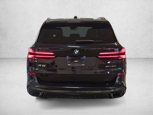 Used 2024 BMW X5 xDrive40i w/ M Sport Package AWD/4WD image 6